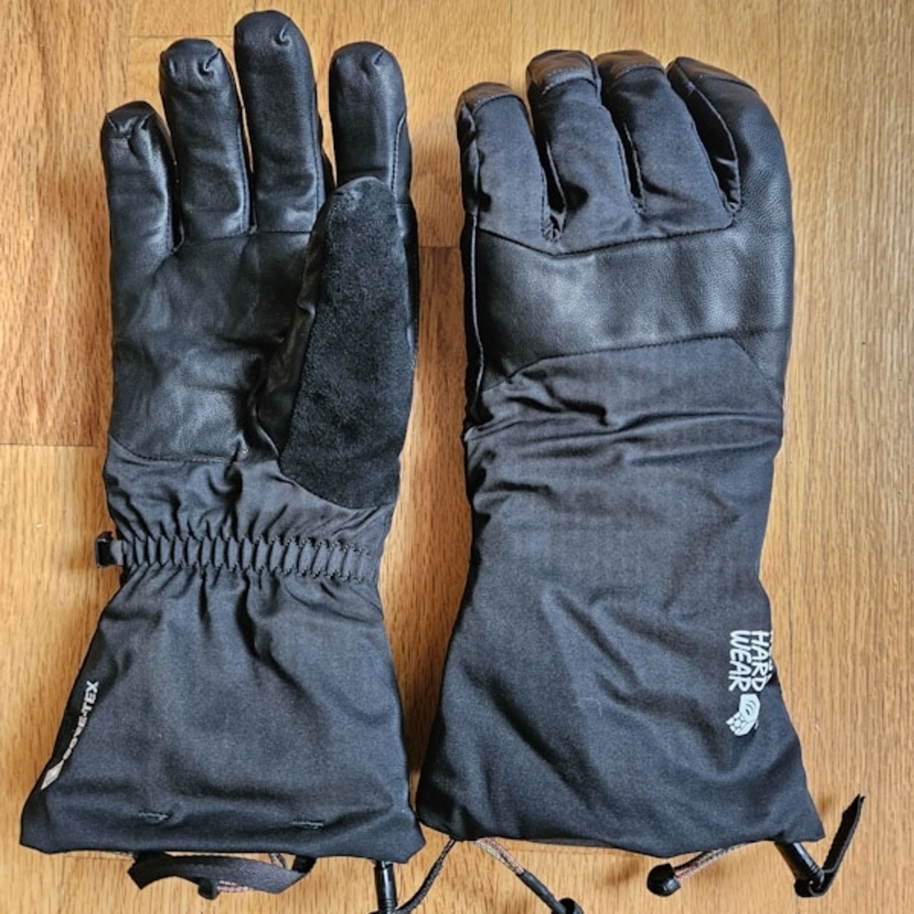 Mountain Hardwear Powzilla 2-in-1 Ski Gloves